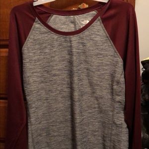 Large North face Shirt